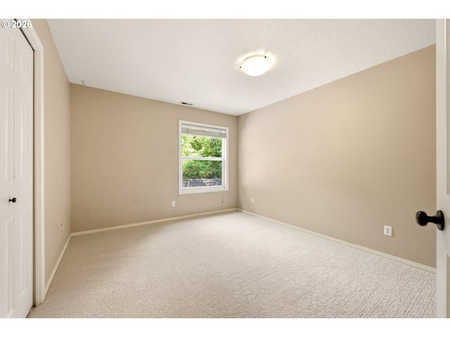 5807 RIDGETOP Ct, Lake Oswego, OR 97035