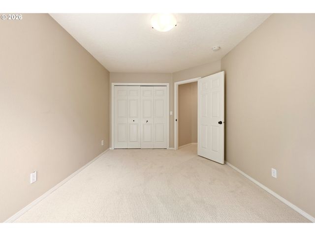 5807 RIDGETOP Ct, Lake Oswego, OR 97035