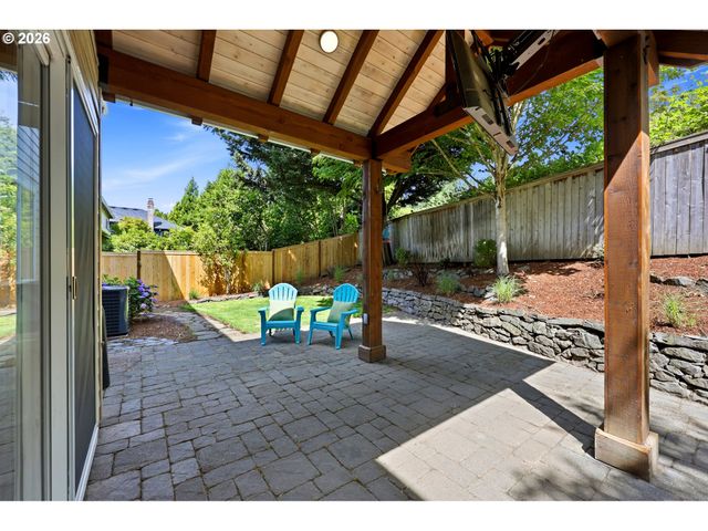 5807 RIDGETOP Ct, Lake Oswego, OR 97035