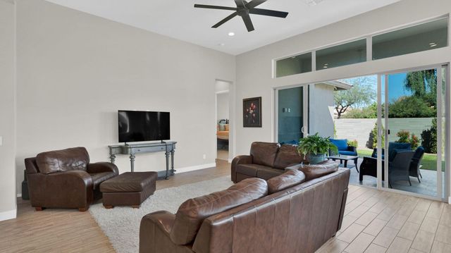 1932 W Rowel Road, Phoenix, AZ 85085
