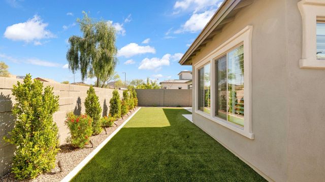 1932 W Rowel Road, Phoenix, AZ 85085