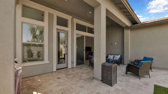 1932 W Rowel Road, Phoenix, AZ 85085