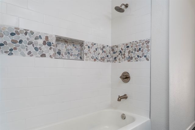 3915 Firethorn Drive, Arlington, TX 76017