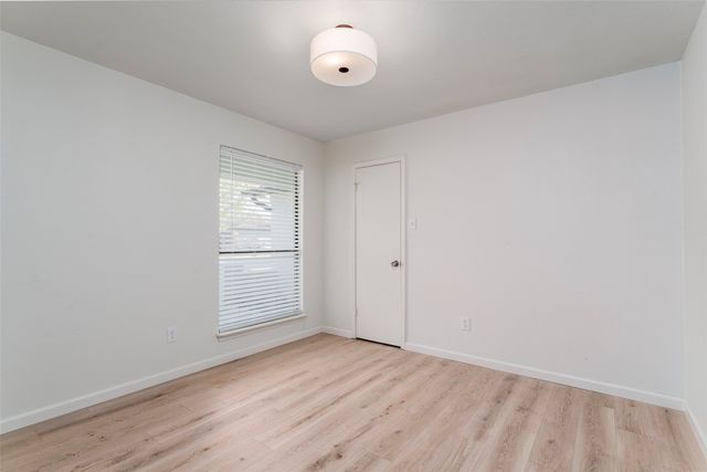 3915 Firethorn Drive, Arlington, TX 76017