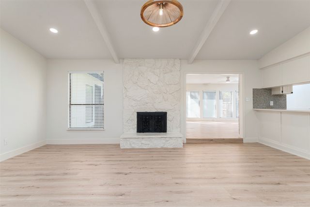 3915 Firethorn Drive, Arlington, TX 76017