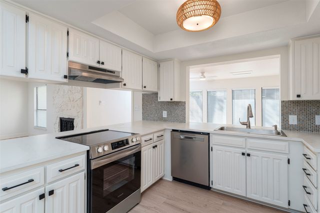 3915 Firethorn Drive, Arlington, TX 76017