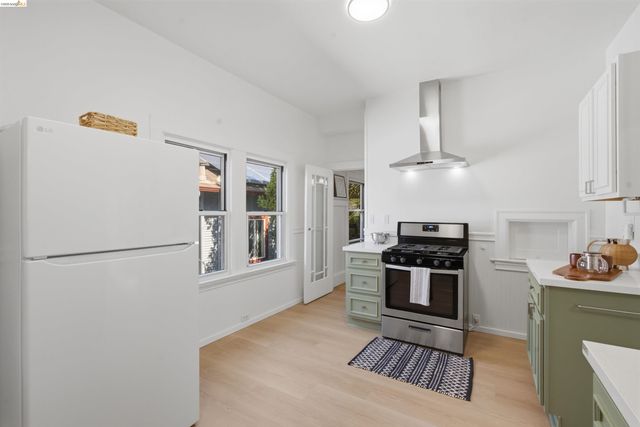 961-963 37th Street, Oakland, CA 94608