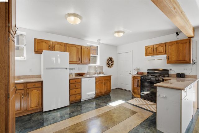 961-963 37th Street, Oakland, CA 94608