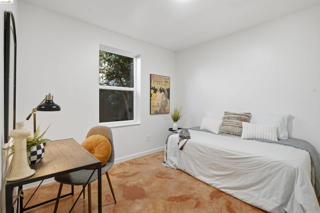 961-963 37th Street, Oakland, CA 94608