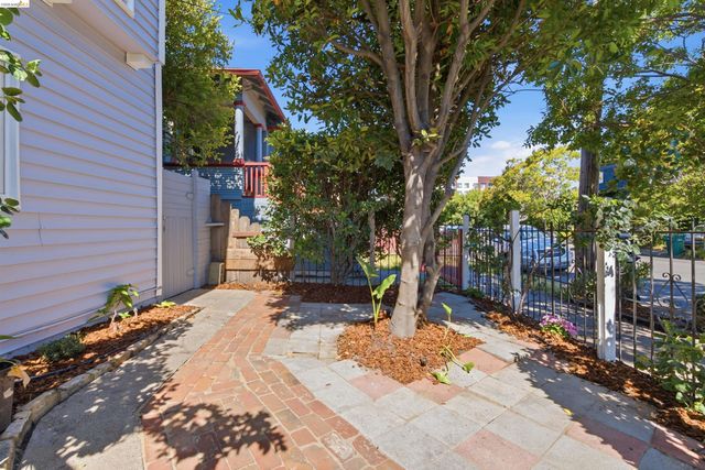 961-963 37th Street, Oakland, CA 94608