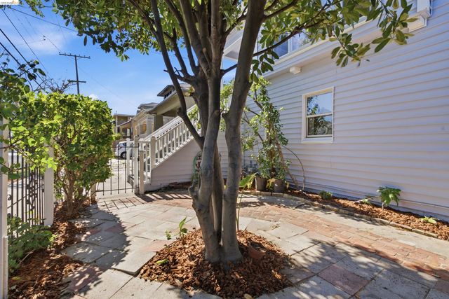 961-963 37th Street, Oakland, CA 94608