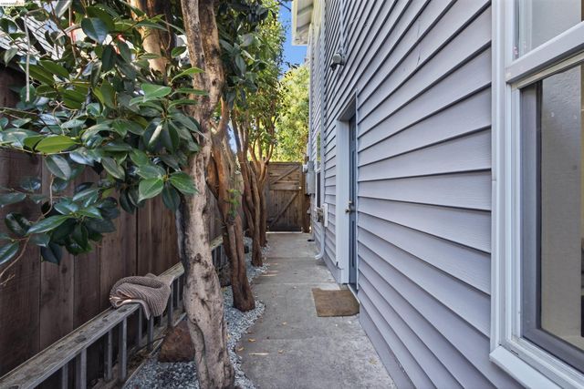 961-963 37th Street, Oakland, CA 94608