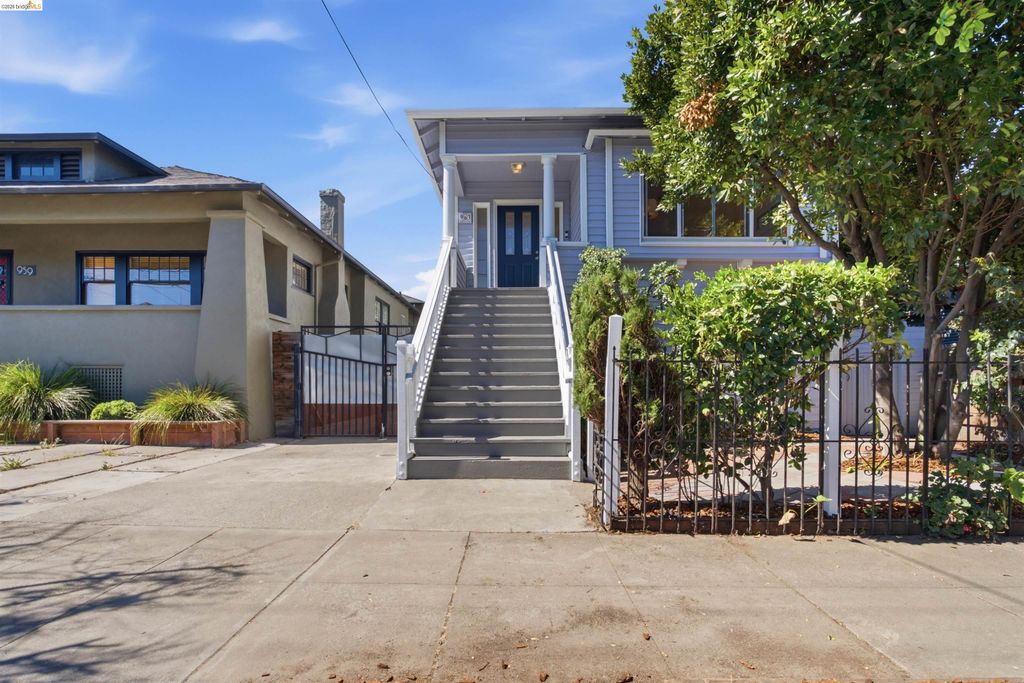 961-963 37th Street, Oakland, CA 94608