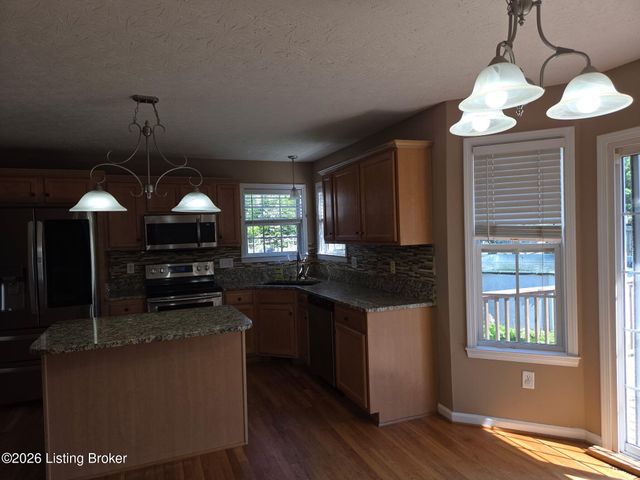 2517 Kensington Way, Elizabethtown, KY 42701