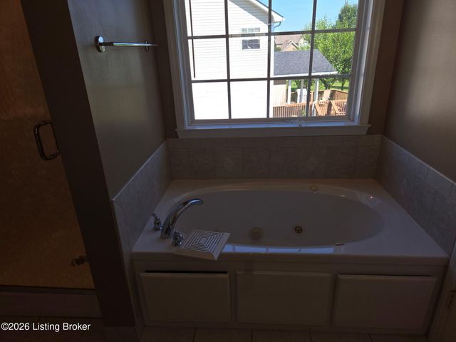 2517 Kensington Way, Elizabethtown, KY 42701