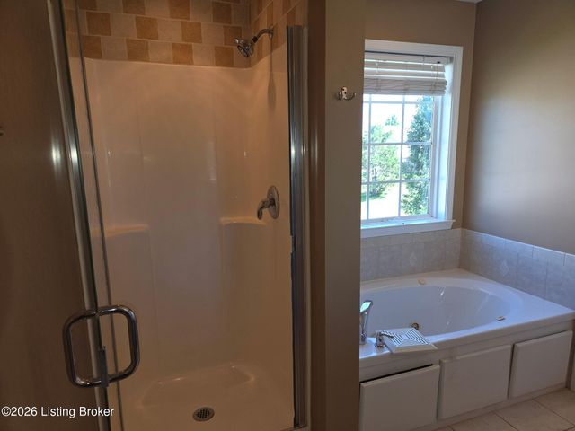 2517 Kensington Way, Elizabethtown, KY 42701