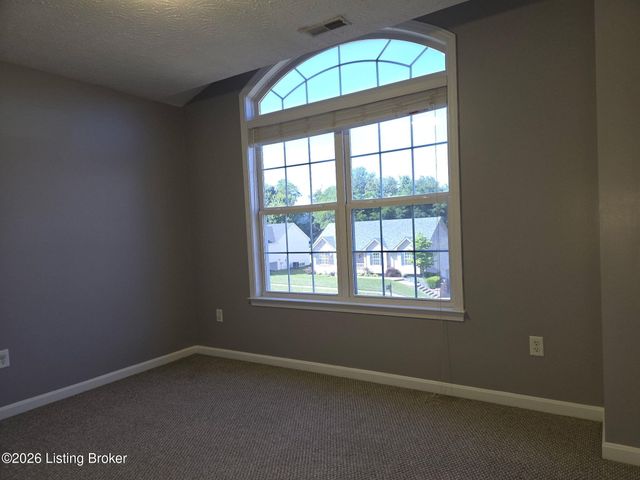 2517 Kensington Way, Elizabethtown, KY 42701