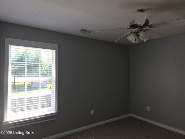 2517 Kensington Way, Elizabethtown, KY 42701