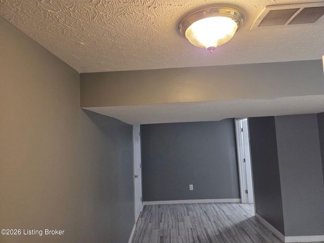 2517 Kensington Way, Elizabethtown, KY 42701