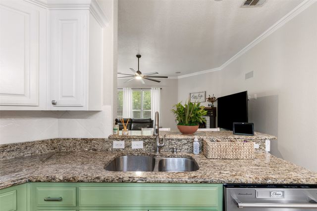 4404 Cluster Oak Court, Granbury, TX 76049