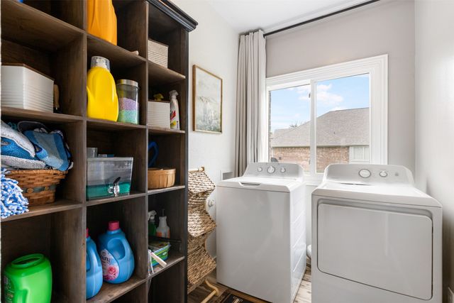 4404 Cluster Oak Court, Granbury, TX 76049