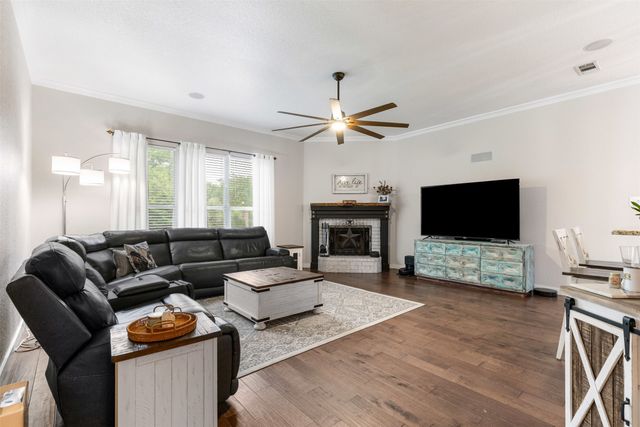 4404 Cluster Oak Court, Granbury, TX 76049