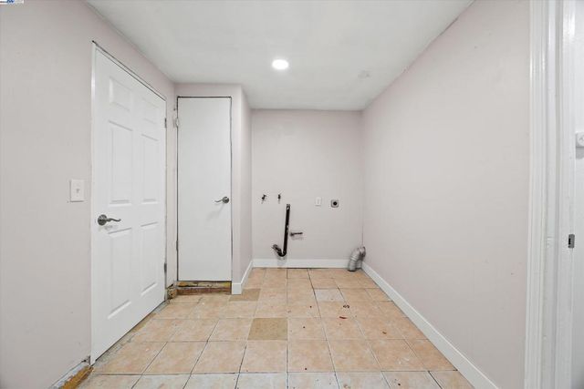 7941 7941 Andora Way, Sacramento, CA 95824