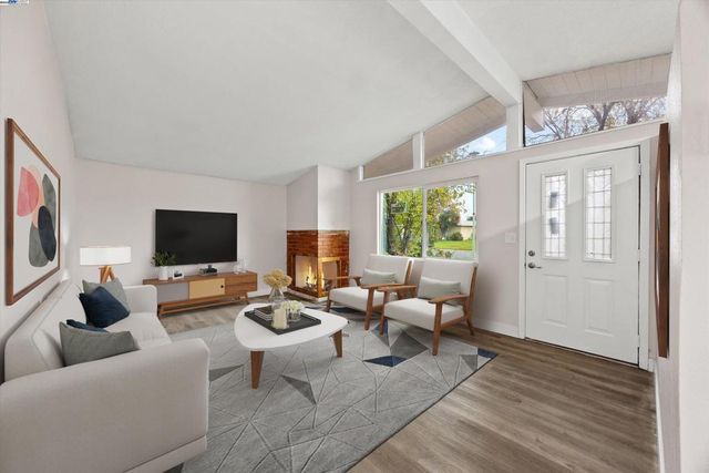 7941 7941 Andora Way, Sacramento, CA 95824