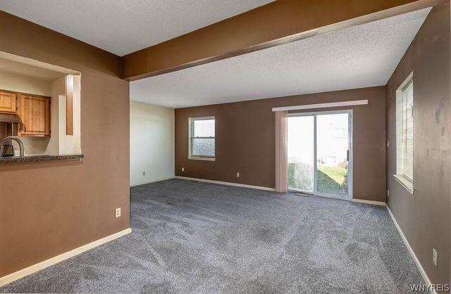 319 King Peterson Road, Buffalo, NY 14204