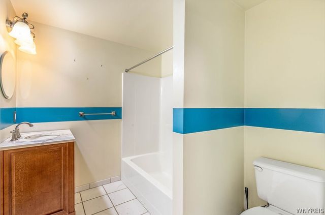 319 King Peterson Road, Buffalo, NY 14204