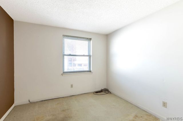 319 King Peterson Road, Buffalo, NY 14204