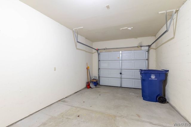 319 King Peterson Road, Buffalo, NY 14204