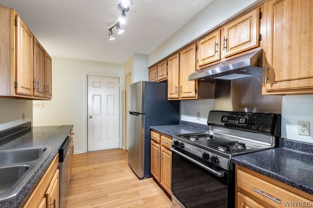 319 King Peterson Road, Buffalo, NY 14204