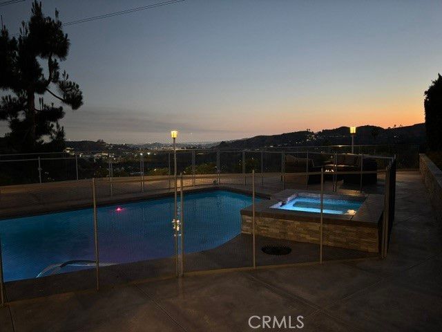 2461 Allanjay Place, Glendale, CA 91208
