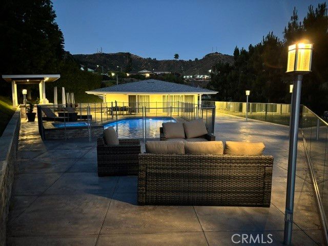 2461 Allanjay Place, Glendale, CA 91208