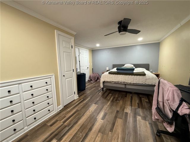 7904 Sissonville Drive, Sissonville, WV 25320