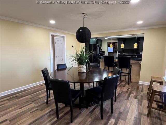 7904 Sissonville Drive, Sissonville, WV 25320