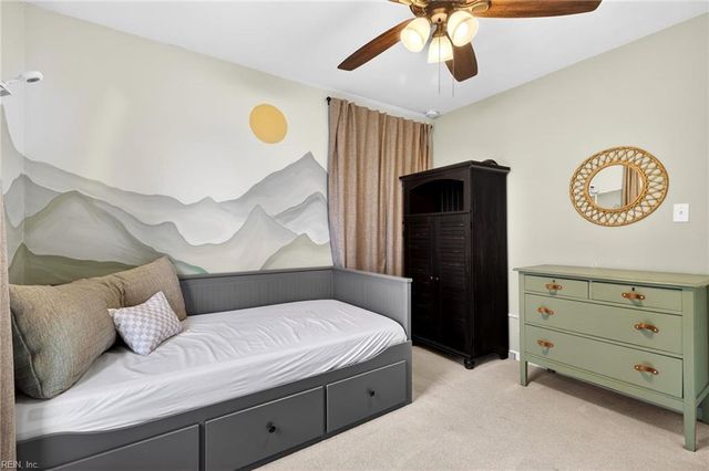 524 N Hills DR, Chesapeake, VA 23320