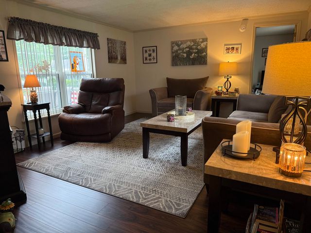 8 Sir Lancelot Drive, Exeter, NH 03833