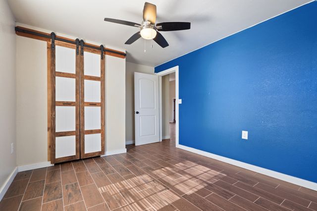138 Slate Rock Road, Ennis, TX 75119