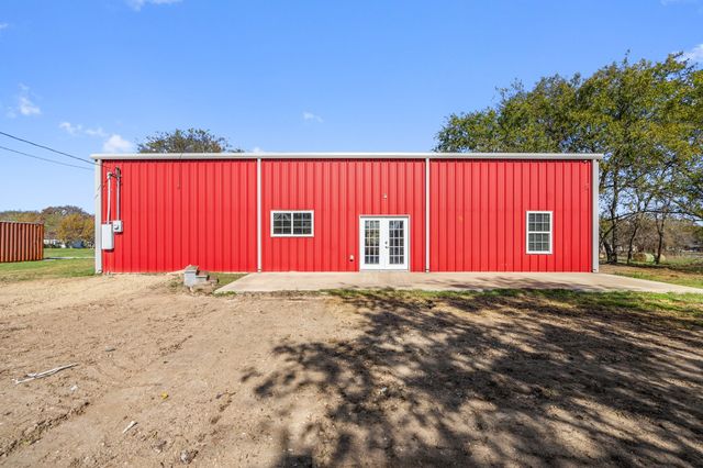 138 Slate Rock Road, Ennis, TX 75119