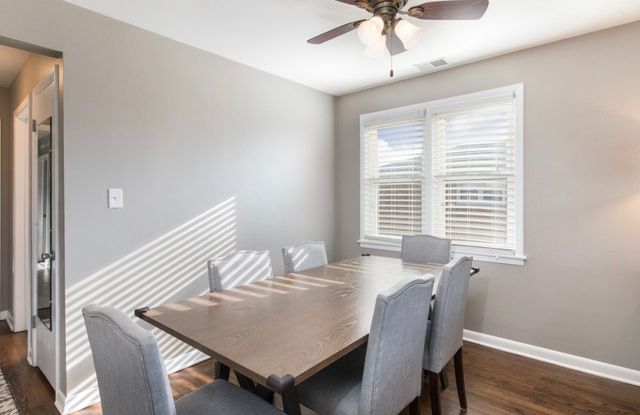 8735 N Wisner Street 2, Niles, IL 60714