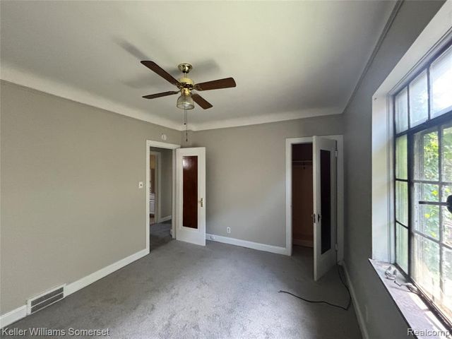 2943 Leslie Street, Detroit, MI 48238