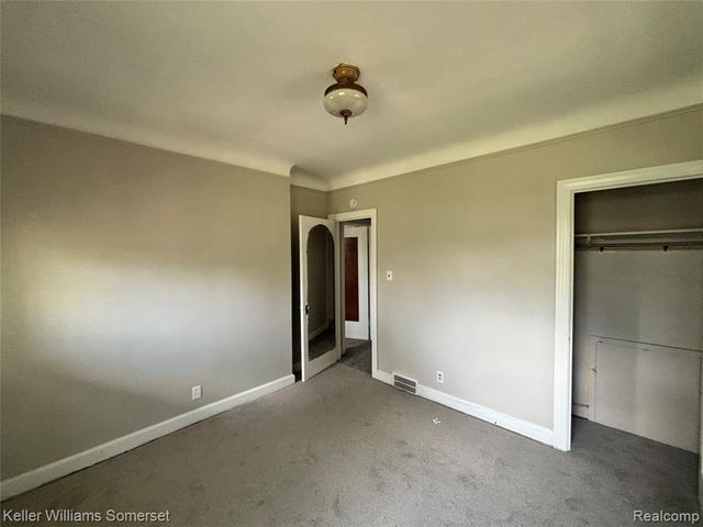 2943 Leslie Street, Detroit, MI 48238