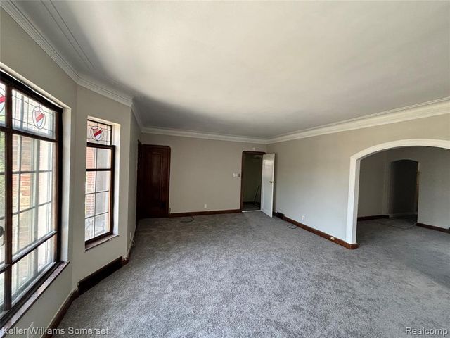 2943 Leslie Street, Detroit, MI 48238