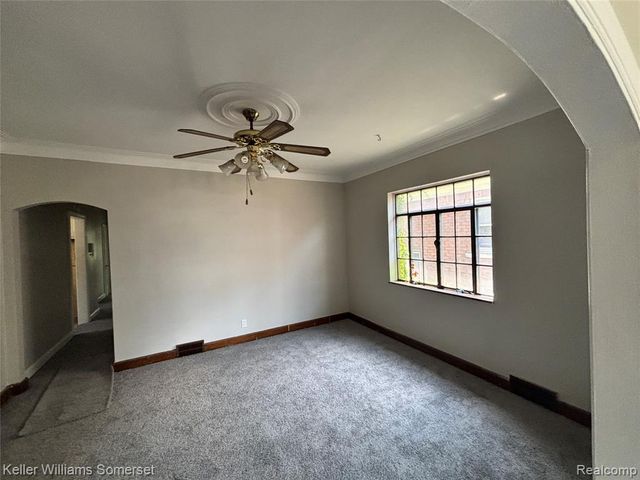 2943 Leslie Street, Detroit, MI 48238