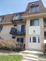 277 Shorewood Drive 2A, Glendale Heights, IL 60139