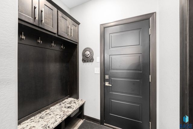 104 E Birchwood Dr Drive, Brandon, SD 57005