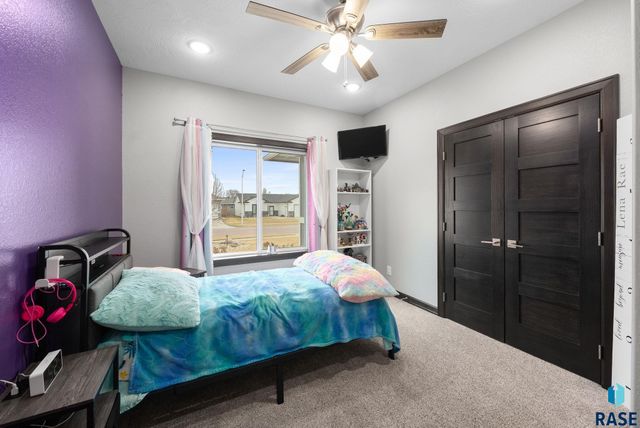 104 E Birchwood Dr Drive, Brandon, SD 57005