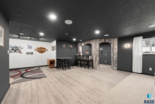 104 E Birchwood Dr Drive, Brandon, SD 57005